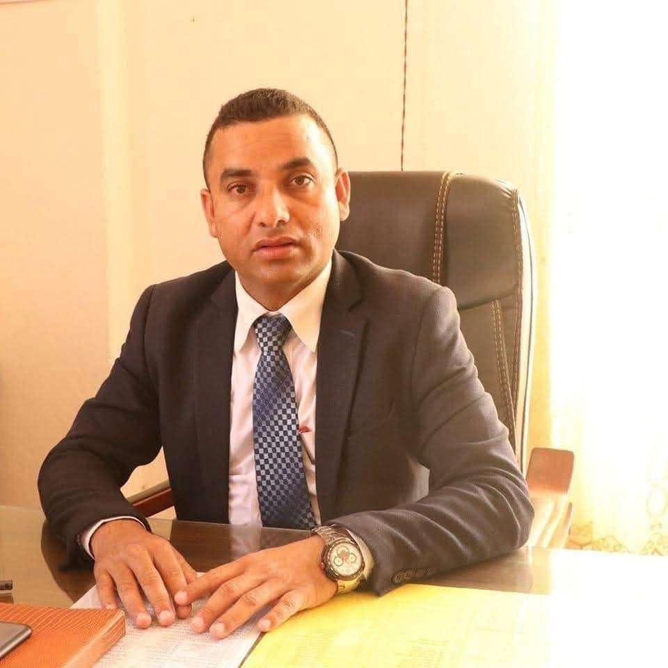 श्रम काउन्सिलरले दर्जनौँ श्रमिक हरु को उजुरी लुकाएको आरोप, र अनियमितता गरेको आरोपमा युएई बाट नेपाल फिर्ता बोलाइयो