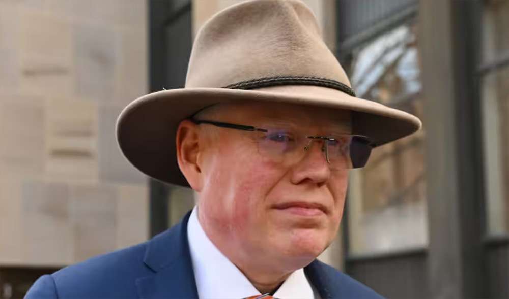 यौन दुर्व्यवहारको आरोपमा अस्ट्रेलियाका पूर्वमन्त्री वार्डलाई पाँच वर्ष नौ महिनाको जेल images