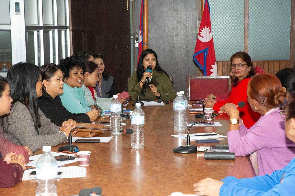 सिप भएर घरमा बसेका महिलालाई उद्यमी बनाउने नीति बनाउँछौँ- उपप्रमुख डंगोल