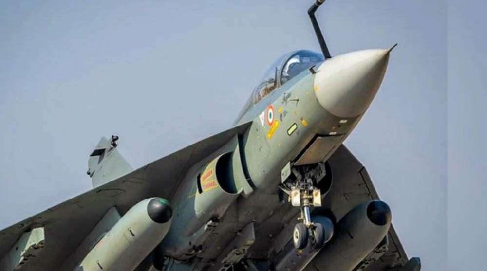 दुबई एयर शोमा भारतीय लडाकु विमान दुर्घटनाग्रस्त, पाइलटको मृत्यु